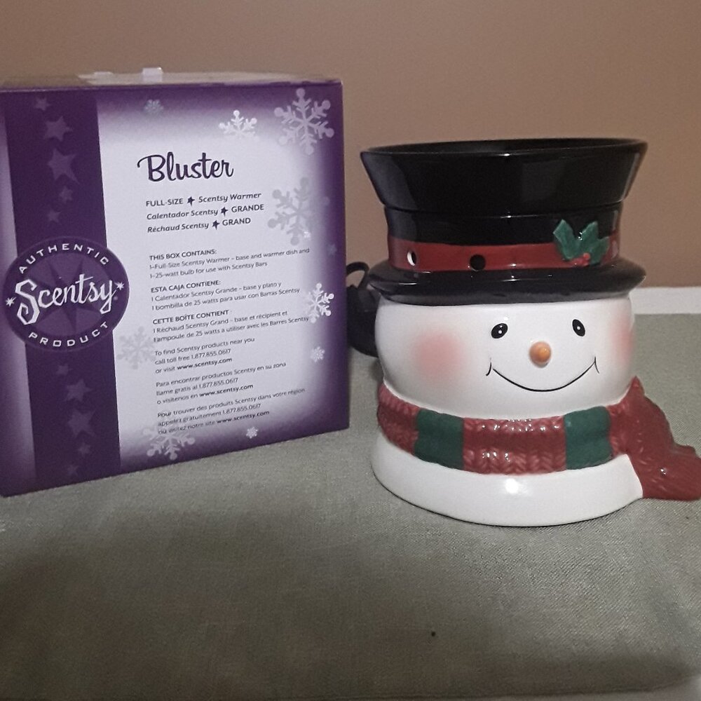 Scentsy Wax Warmer Hoilday Collection BUSTER